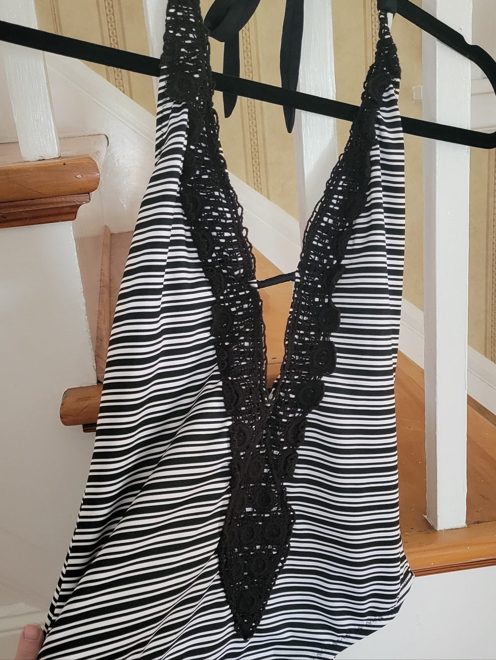 MASSIMO Deep V-Neckline Plunge One Piece Black White Bathing Suit Size Large - Picture 3 of 7